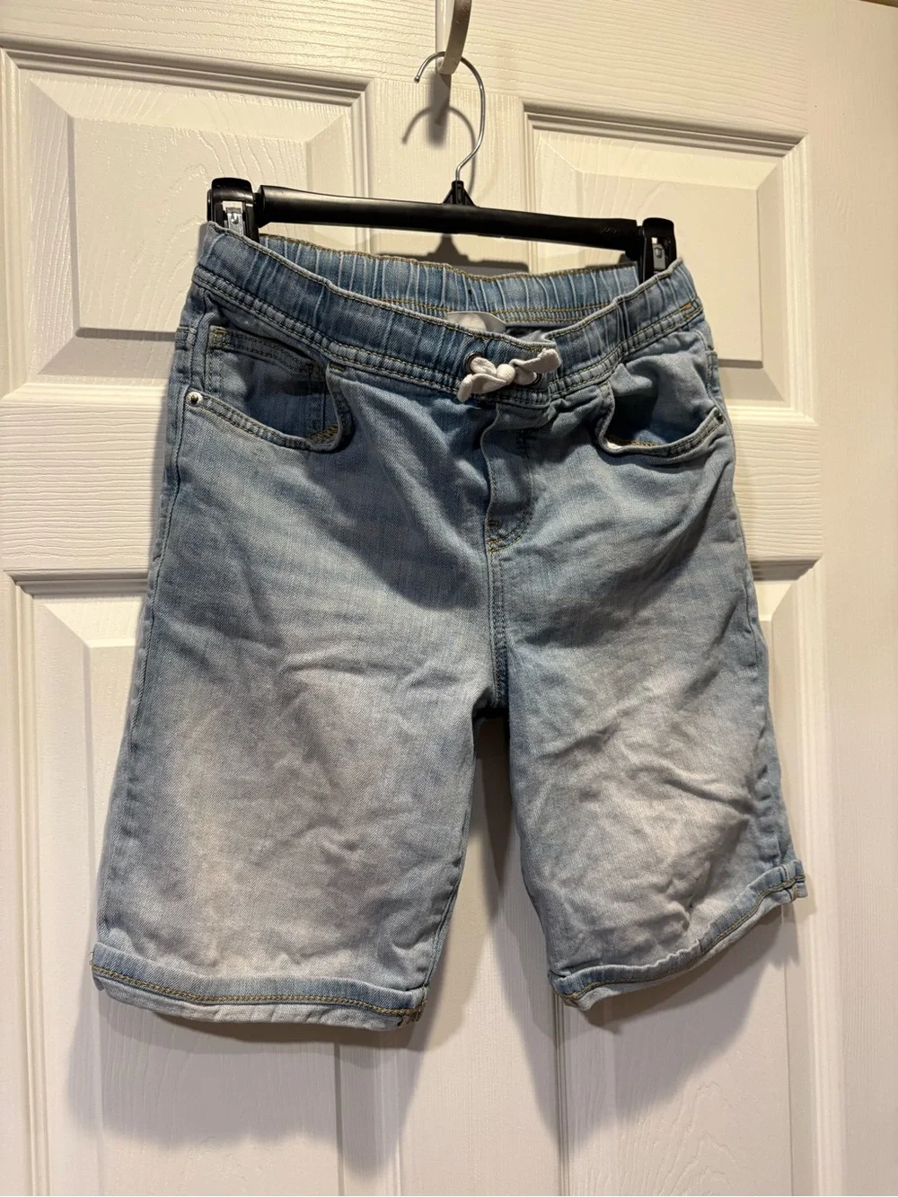 Cat & Jack Big Kids Light Blue Denim Jogger Shorts with Drawstring